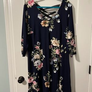 Fortune & Ivy Shift Dress, 2X, Navy Floral. Decorative Lace-Up Back